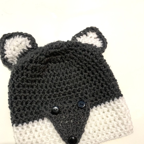 Grey and white knit hat for little kids crochet - Picture 2 of 3